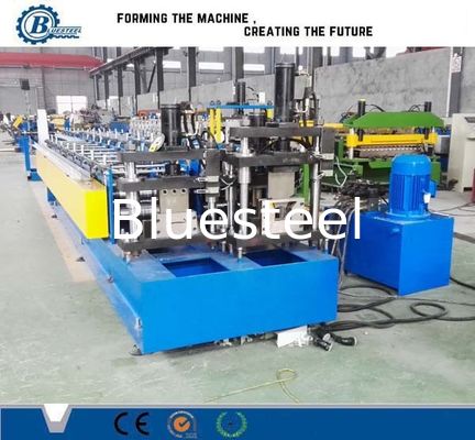 goujon de cloison sèche et petit pain de voie formant la machine