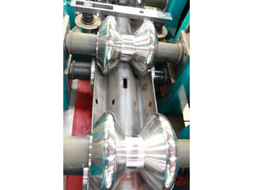 Système de commande PLC Machine de formage de rouleaux à garde-corps ± 1 mm Tolérance de précision