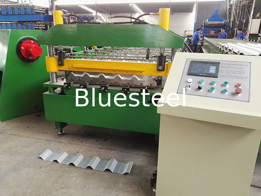 0.3-0.8 mm Épaisseur de la machine de formage de rouleaux de toiture métallique 8-15 m/min Vitesse de formage ± 2 mm Tolérance de coupe