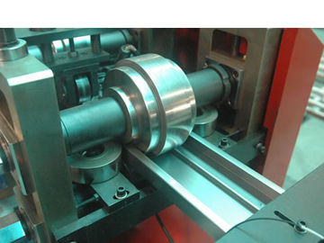 Machine de coupure hydraulique précise de cadre de porte avec des options de longueur